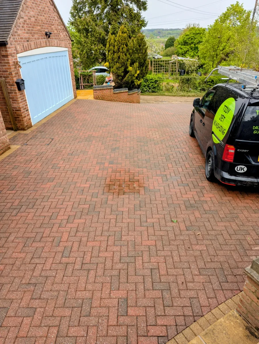 The same block-paved driveway after cleaning